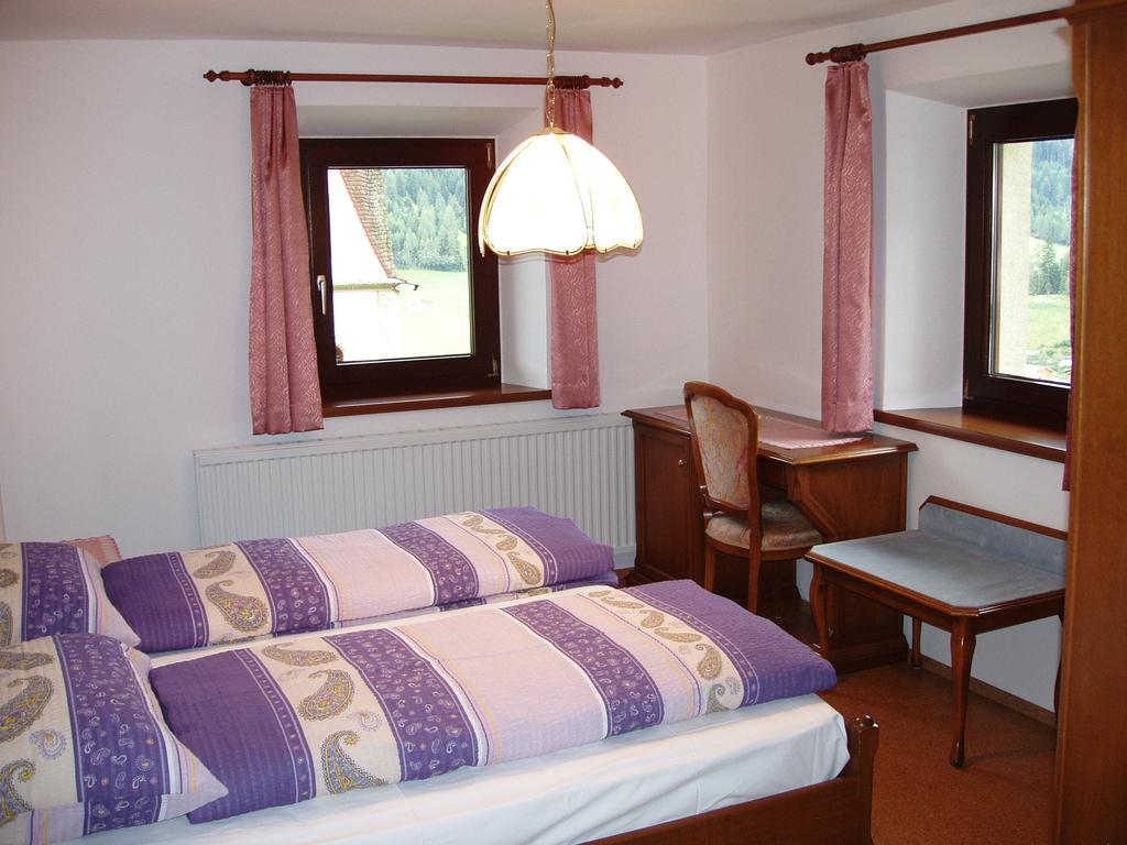 Haus Sonnleite Apartment Trins Room photo